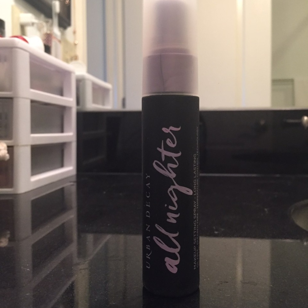 Urban Decay All Nighter Makeup Setting Spray